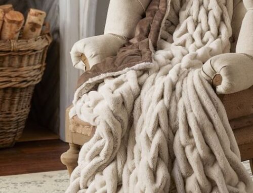 Chunky Knit Beige Throw